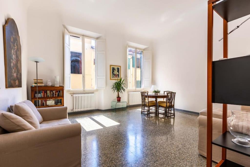 Academia Of Davide Spacious Apartment Florenz Exterior foto
