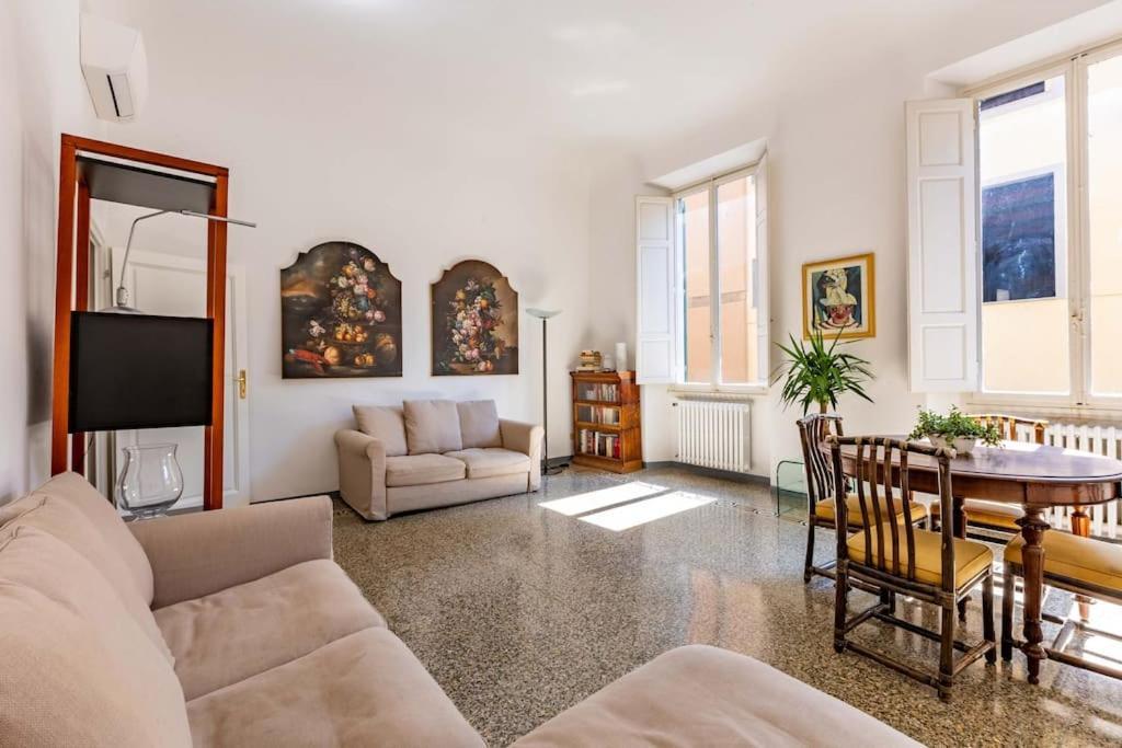 Academia Of Davide Spacious Apartment Florenz Exterior foto